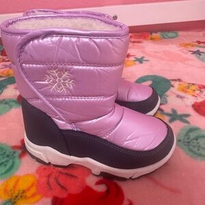 Girls 11 - Purple Snow Boots with Snowflake Design